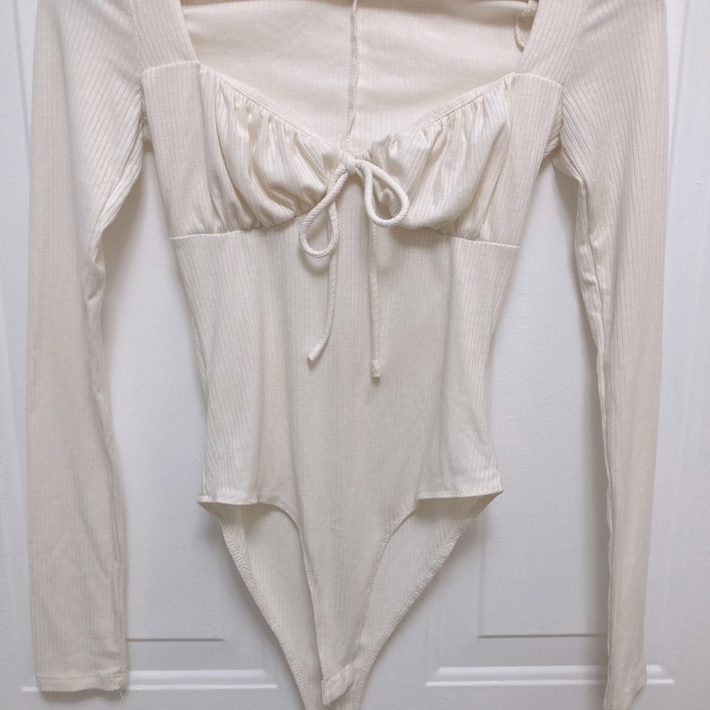 SOLD⭐️Ribbed Bodysuit